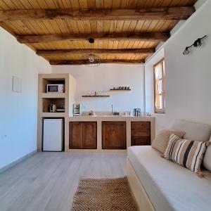Kuchyň nebo kuchyňský kout v ubytování To Pefko - Mezzanines -