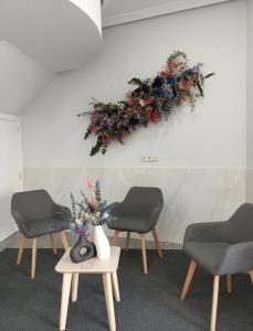 Foto dalla galleria di Hotel As Camelias a Vilarrodis