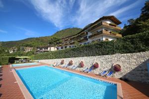 Bazén v ubytování Hotel Residence Panorama La Forca, GTSGroup nebo v jeho okolí