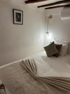 Postel nebo postele na pokoji v ubytování Riad N'S & Spa