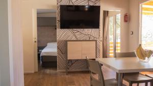 TV a/nebo společenská místnost v ubytování Val Lodge Šimuni