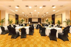 Der Geschäftsbereich oder Konferenzraum in der Unterkunft Kigali Serena Hotel