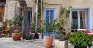 Κήπος έξω από το Lily à l'auberge