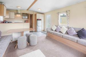 Kuchyň nebo kuchyňský kout v ubytování Sunscape Lodge