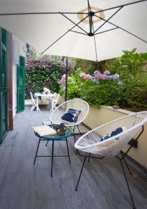 A garden outside L’isola di Bar