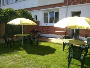 Vonkajšia záhrada v ubytovaní la Brise Malouine au bord de mer avec jardin