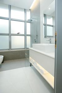 Koupelna v ubytování NÓS Luxury Rooms Shkoder