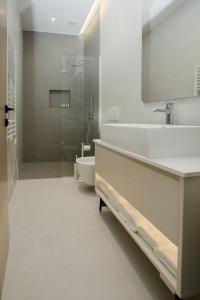 Koupelna v ubytování NÓS Luxury Rooms Shkoder