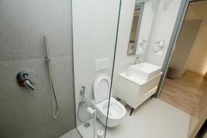 Koupelna v ubytování NÓS Luxury Rooms Shkoder
