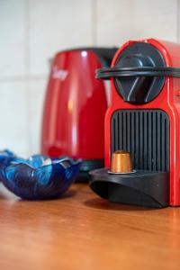 Příslušenství pro přípravu čaje a kávy v ubytování Silvia's Haus