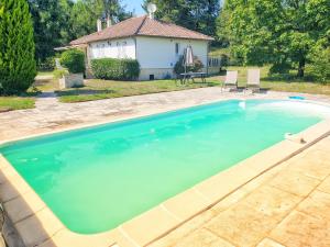 Piscina de la sau aproape de Reposant, arboré, confort, clos, bien équipé, Beauval, Châteaux