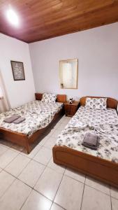 Gallery image of Housebutterfly in Toroni