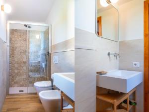 A bathroom at Residence Augusto