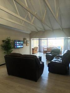 Ruang duduk di Luxury in Pietermaritzburg