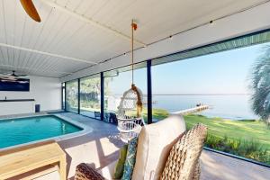 Bassein majutusasutuses June-in-Winter Jubilee või selle lähedal