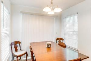 Фотография из галереи Cozy Brunswick Home 13 Mi to St Simons Island! в городе Брансуик +17 фотографий