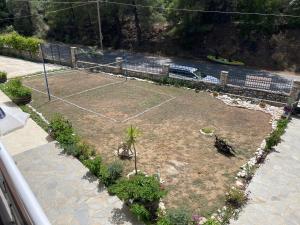 Facilități de tenis și/sau squash la sau în apropiere de Miro & Lana vacation home
