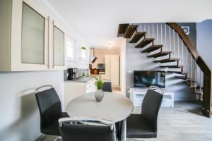 Posezení v ubytování Ferienwohnung Glücksgefühl + 12 fotografií