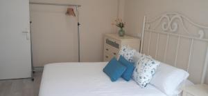 Postel nebo postele na pokoji v ubytování Acogedor Apartamento Ribeira Sacra