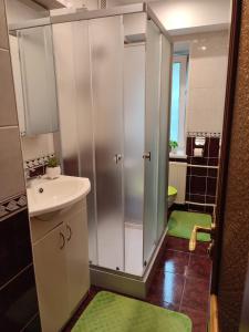 Phòng tắm tại Two Bedroom apartment in city centre