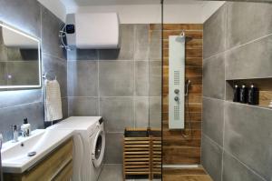 Kúpeľňa v ubytovaní Apartment Bečica + 12 fotografií