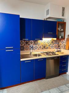 Η κουζίνα ή μικρή κουζίνα στο Villetta Calù - Laura Paestum - 200 metri dal mare