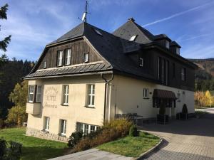 Budova, v ktorej sa hotel nachádza