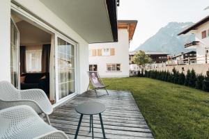 Nespecifikovaný výhled na hory nebo výhled na hory při pohledu z hotelu
