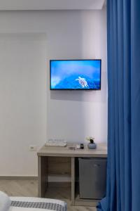 TV a/nebo společenská místnost v ubytování Sea View Hotel