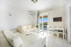 Posezení v ubytování Chalkida sea overview marvellous apartment for 6!