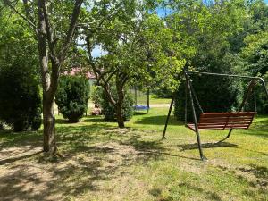 Ogród w obiekcie Apartament Zacisze