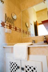 A bathroom at La Torre Alba - La Finca Golf Resort