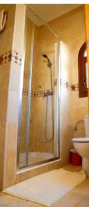 A bathroom at La Torre Alba - La Finca Golf Resort