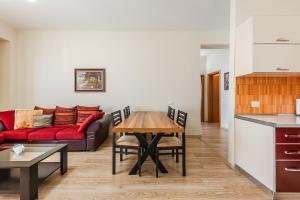 Kuchyň nebo kuchyňský kout v ubytování Belleview Apartment 4