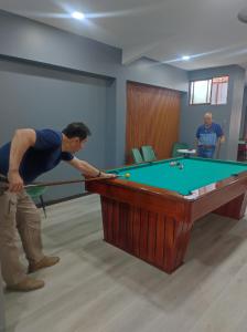 Biliár nebo kulečník v ubytování Hotel Villonaco