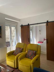 Posezení v ubytování Cozy flat in Pamplona old town