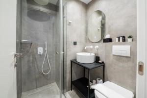 Koupelna v ubytování Cardamilia Suites