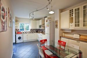 Gallery image of Holiday Home York in York +2 photos