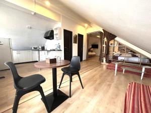 Eldhús eða eldhúskrókur á ViaVia Boutique Hotel - Kathmandu