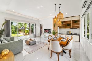 Posezení v ubytování Kana Village Villa by Kozystay - Near Canggu