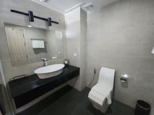 Ένα μπάνιο στο CHILCHILL Hotel Riverside