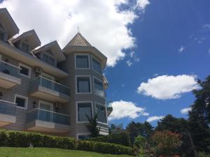 Bangunan di mana terletaknya hotel