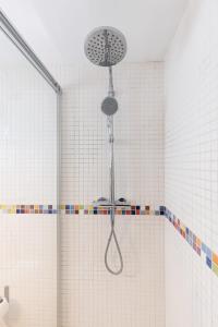 Ένα μπάνιο στο Iconic by Unik Vacation