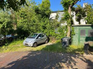 Aed väljaspool majutusasutust Zuidwest Zeven free parking!