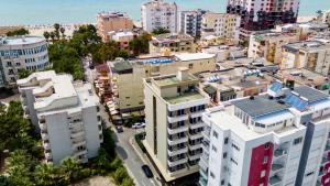 Nespecifikovaný výhled na destinaci Durrës nebo výhled na město při pohledu z hotelu