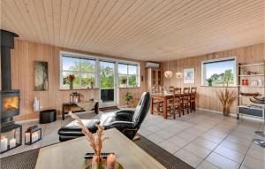Posezení v ubytování Holiday Home Hemmet 97 With Hot Tub