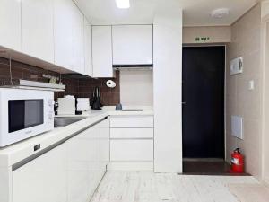 Η κουζίνα ή μικρή κουζίνα στο HaengGung MaSil