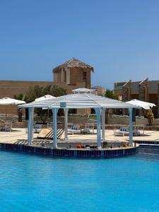 Gallery image of Grand Waha Resort in Marsa Matruh