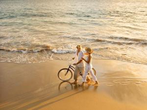 Hosté ubytování VACATION MARBELLA I Beachfront Quiet Apt with Private Beach Access, A minute walk from Puerto Banus Marina, 24-7 security and Parking + 28 fotografií