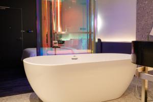 Bagno di CapsuleTransit MAX - Airport Hotel - Landside, Public Area - Gateway KLIA T2, Lvl 2M